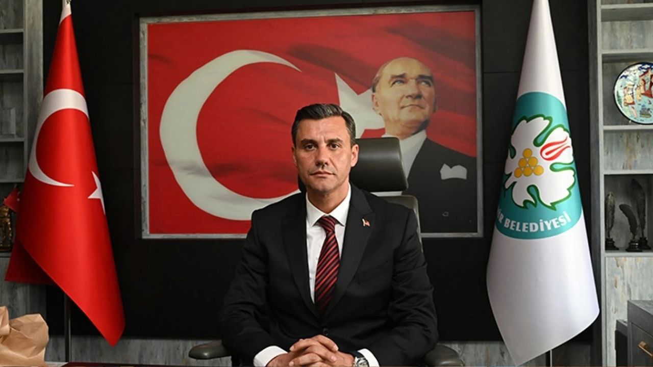 Manisa Büyükşehir Belediye Başkanı Ferdi Zeyrek'te Elektrik Çarpması Paniği: Sağlık Durumu ve Biyografisi