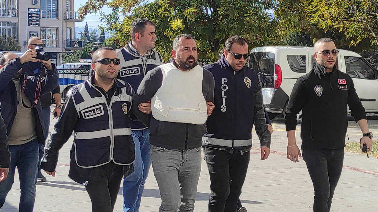 Husumetlisini tabancayla öldürdü: 'Psikolojim bozuldu' dedi