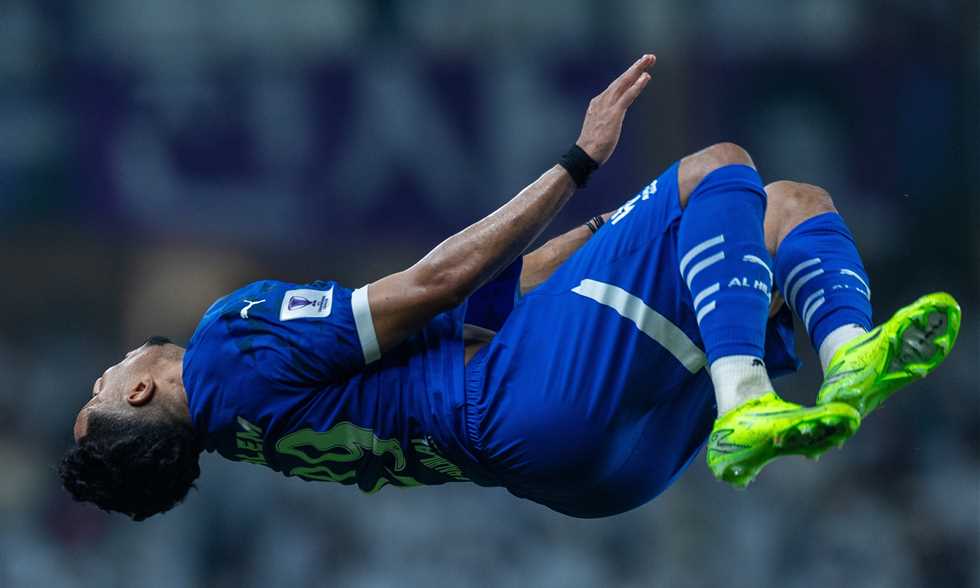 سالم الدوسري يتألق ويتوج بجائزة أفضل لاعب في الدوري السعودي لشهر مايو