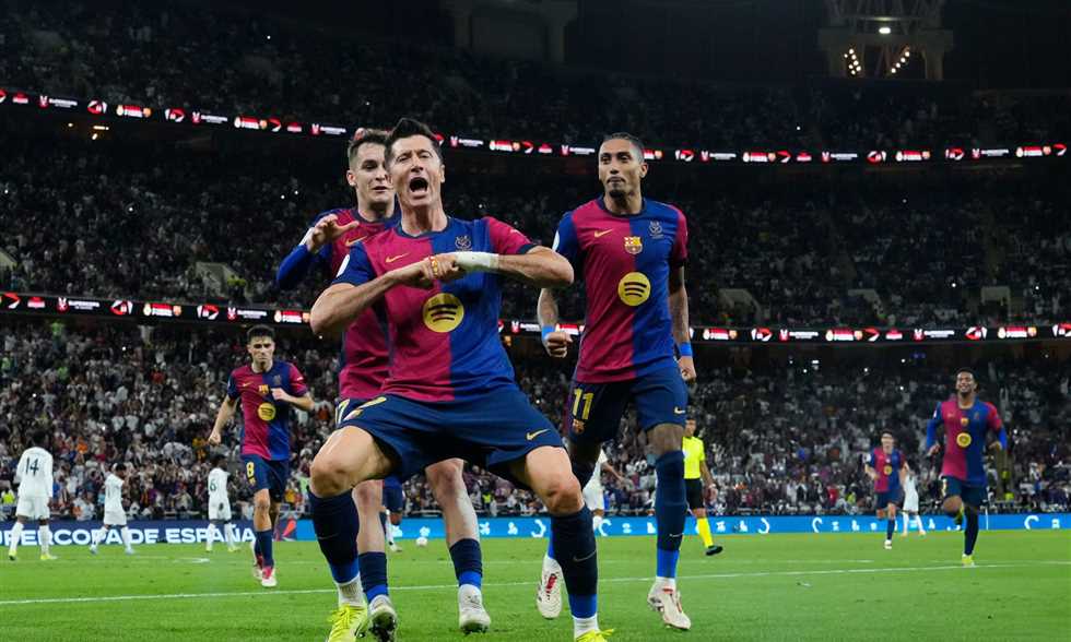 ليفاندوفسكي يطالب بالتركيز الأساسي في الكلاسيكو ضد ريال مدريد: صراع على لقب الهداف يشتعل!