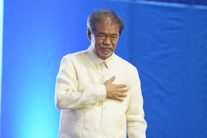 Misamis Oriental Governor Faces Backlash Over Sexist Remarks Targeting Nurses and Nursing Students