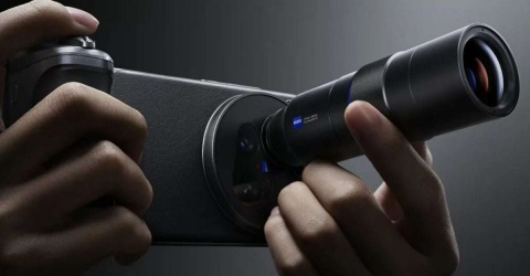 Khám phá Vivo X200 Ultra: Điện thoại cao cấp với ống kính tháo rời và hiệu suất vượt trội