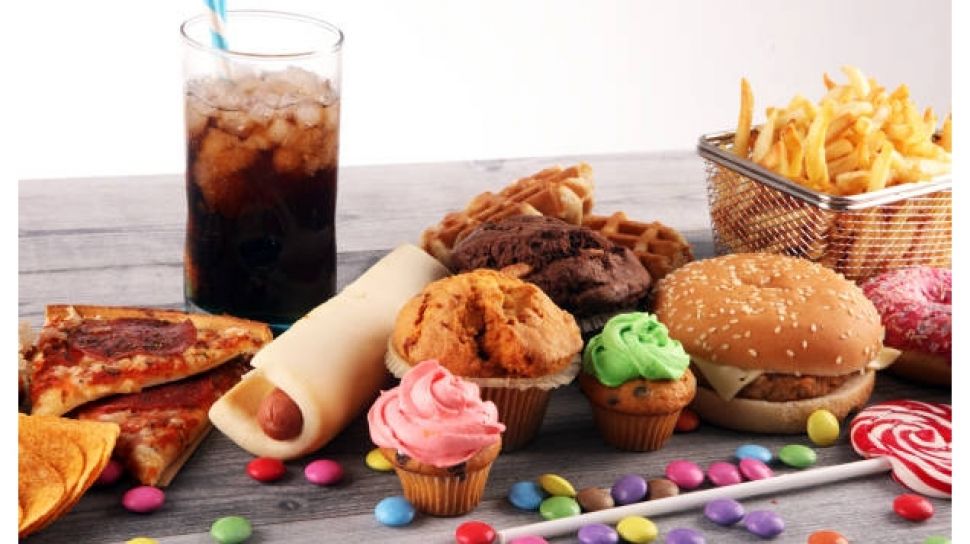 Junk Food dan Makanan Ultra Proses Bisa Perburuk Kesehatan Mental, Pikir Ulang sebelum Konsumsi