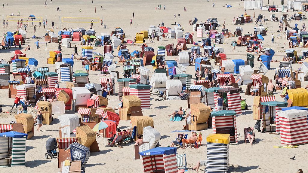 FKK-Strände in Deutschland: Bald ohne Badeanzüge?