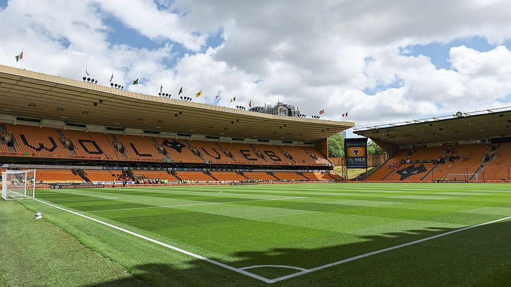Wolves vs. Celta Vigo: Pre-Season Clash Set for Molineux!