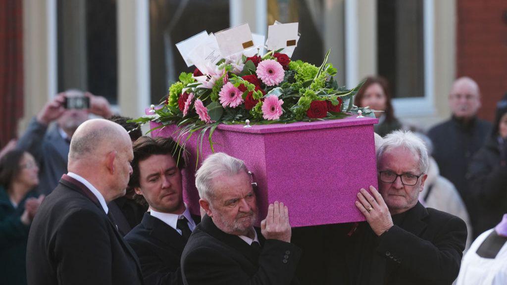 Linda Nolan Laid to Rest: Family and Friends Gather for Emotional Funeral in Blackpool