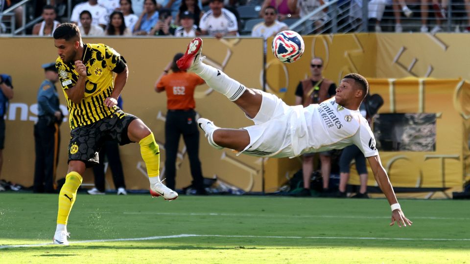 Kylian Mbappé's stunning bicycle kick propels Real Madrid to win over Borussia Dortmund, and Club World Cup semifinals