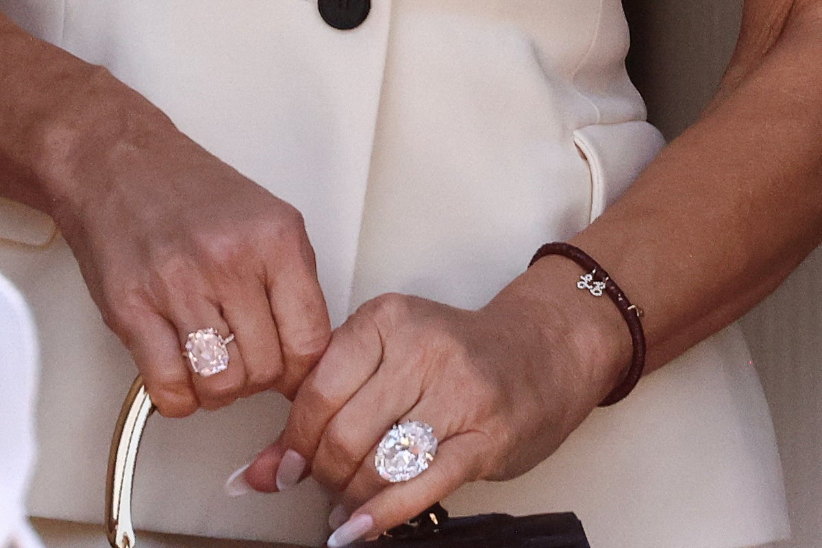 Stunning Sparkler! Lauren Sánchez's $4M Diamond Ring & Subtle Name Reveal at Venice Wedding