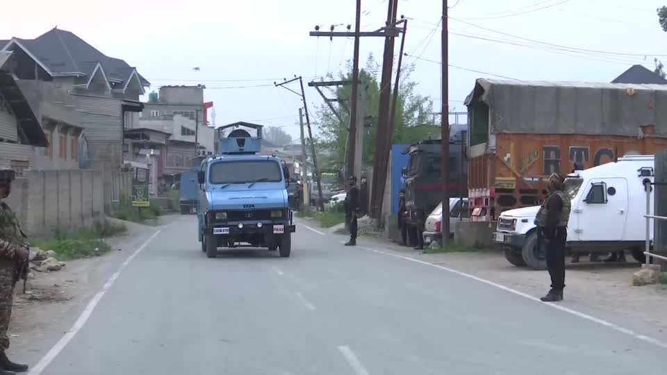 India Launches Airstrikes on Pakistan in Retaliation for Kashmir Tourist Killings