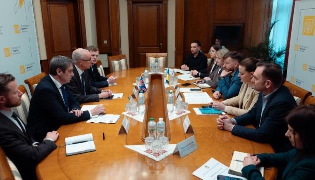 Ukraine and UK Forge Financial Ties: Discussing Budget Reforms and Cooperation
