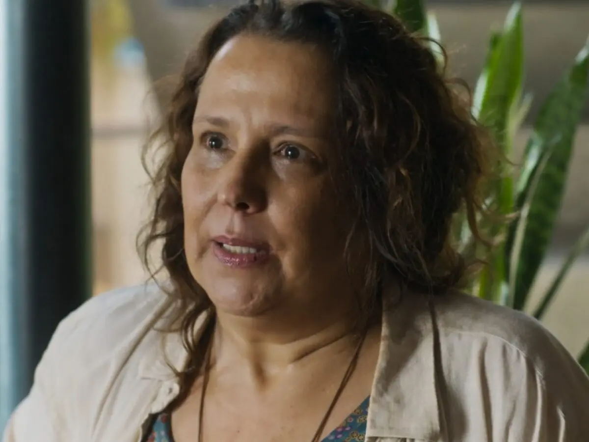 Saída de Ana Beatriz Nogueira de 'Mania de Você': Atriz Deixa Novela para se Dedicar à Saúde