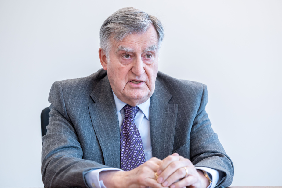 Négociations des médecins spécialistes avec Québec Lucien Bouchard à la table pour la FMSQ