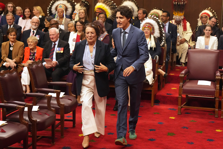 Discours du Trône Les chaussures sport de Justin Trudeau, une entorse à l'étiquette