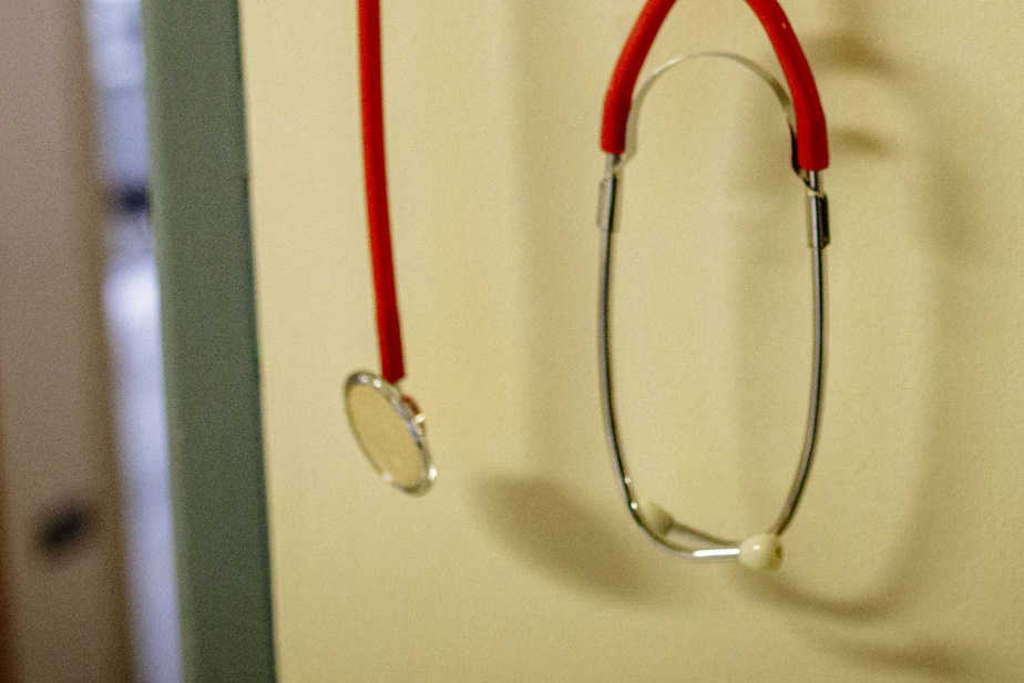 Projet de loi 28 : Les médecins québécois dénoncent une offre « inacceptable » et craignent une dégradation des soins