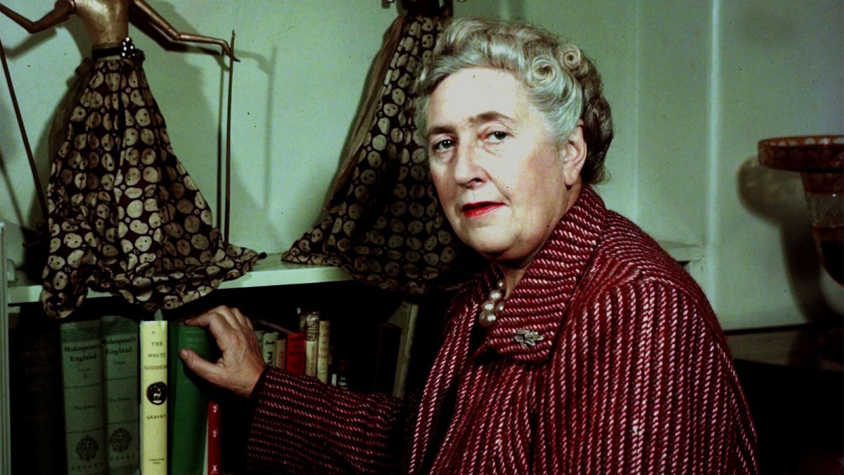 Agatha Christie rinascere grazie all'AI: la BBC presenta un esclusivo corso di scrittura