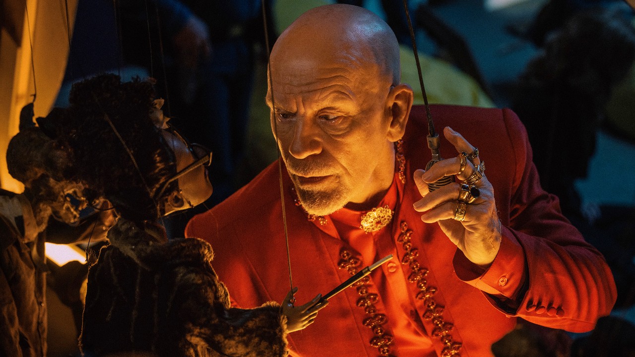 Scopri il Lato Oscuro della Fama con John Malkovich in Opus - Venera la tua stella