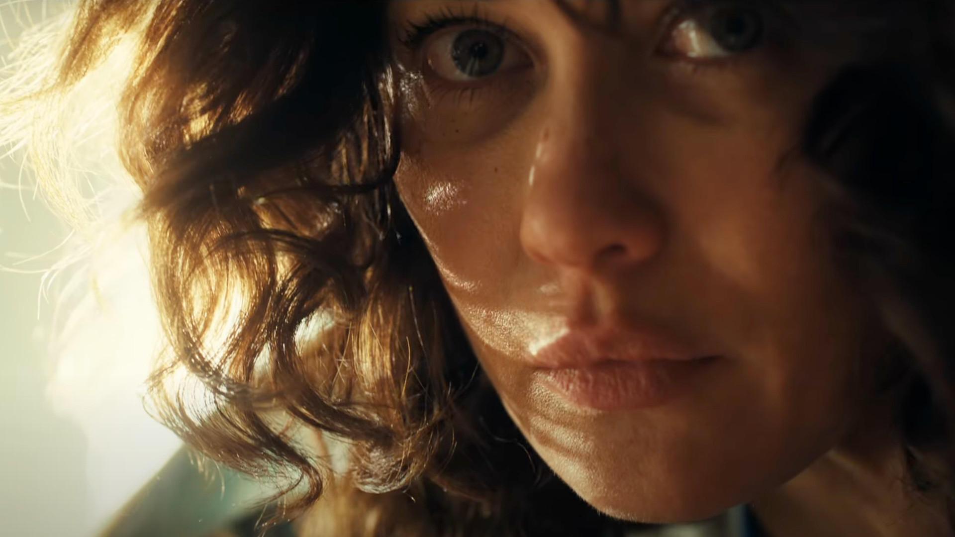 Olga Kurylenko Terrorizza nel Trailer di O.T.H.E.R.: Un Horror Psicologico da Non Perdere!