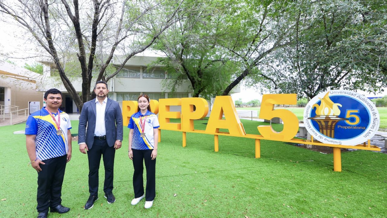 Estudiantes de la UANL se alzan con la medalla de bronce en competencia internacional de ciencia y tecnología