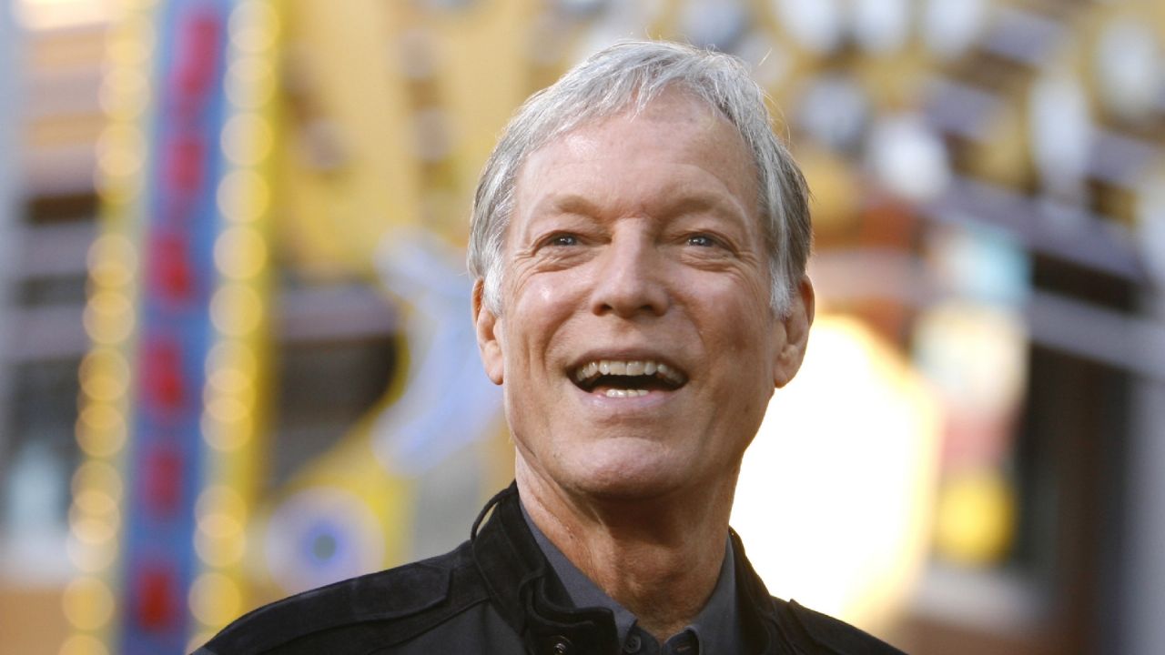 Muere Richard Chamberlain: El ícono del cine y la televisión que conquistó con su talento y románticas baladas