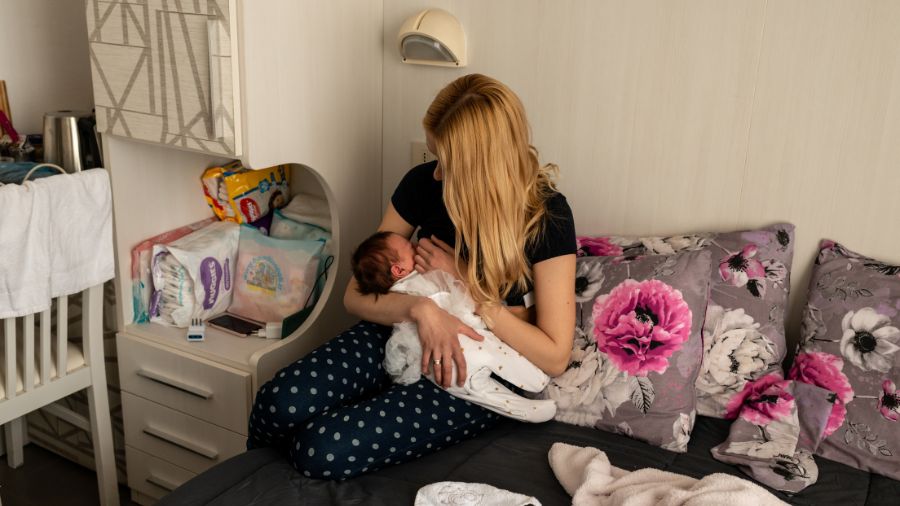 Struggling to Cope: US Mothers Face Alarming Rise in Mental Health Challenges Since 2016