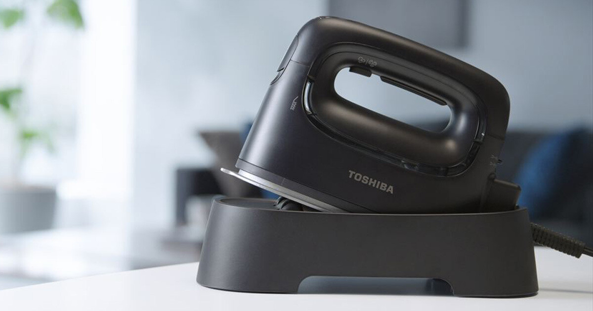 東芝の新型スチーマー登場：瞬間的な大量スチーム噴射で衣類ケアを革新