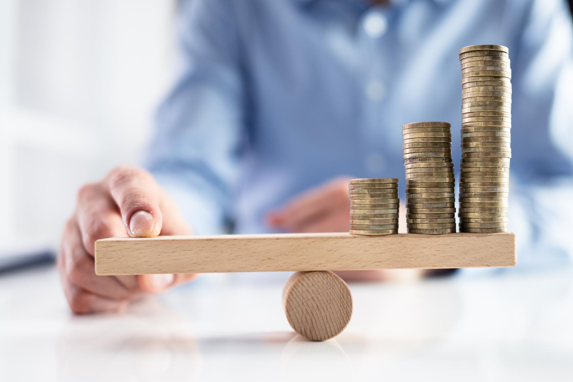 利回り4%の不動産投資がなぜ優れている？FIRE投資家が語る、金融商品との比較とハイレバレッジの可能性
