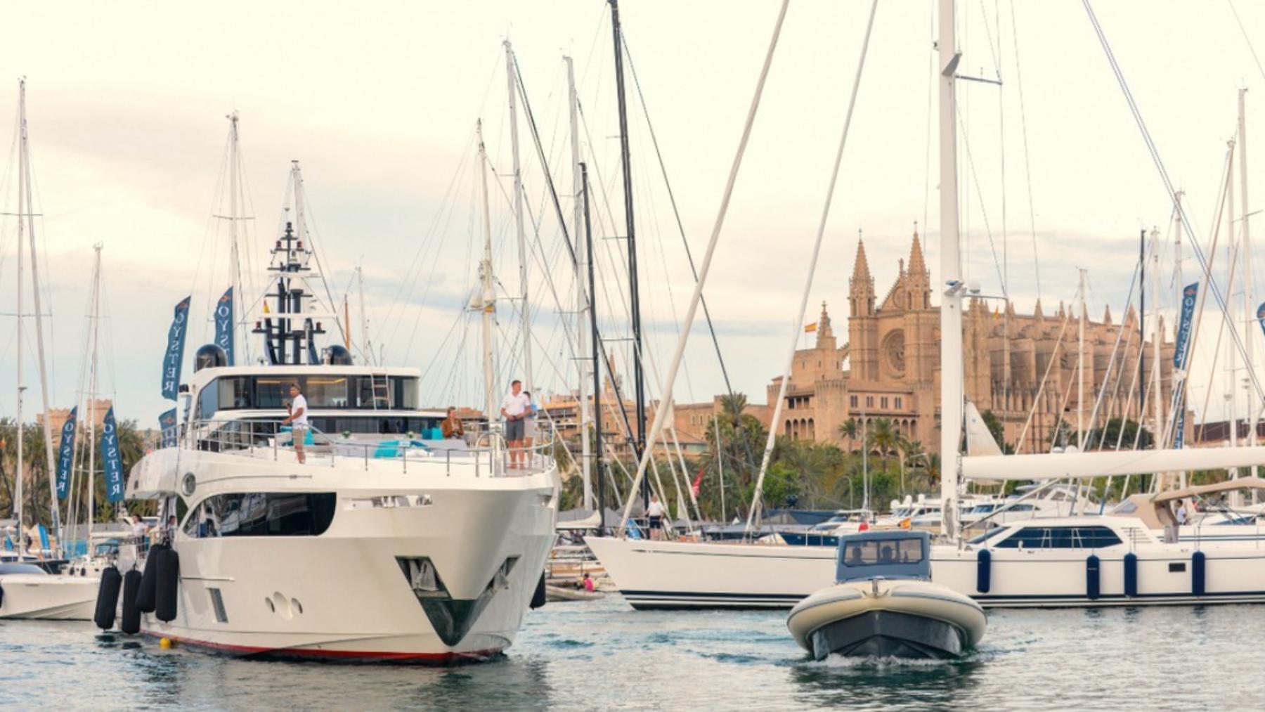 El Salón Náutico de Palma despliega sus velas: un gigante del mar roba el espectáculo