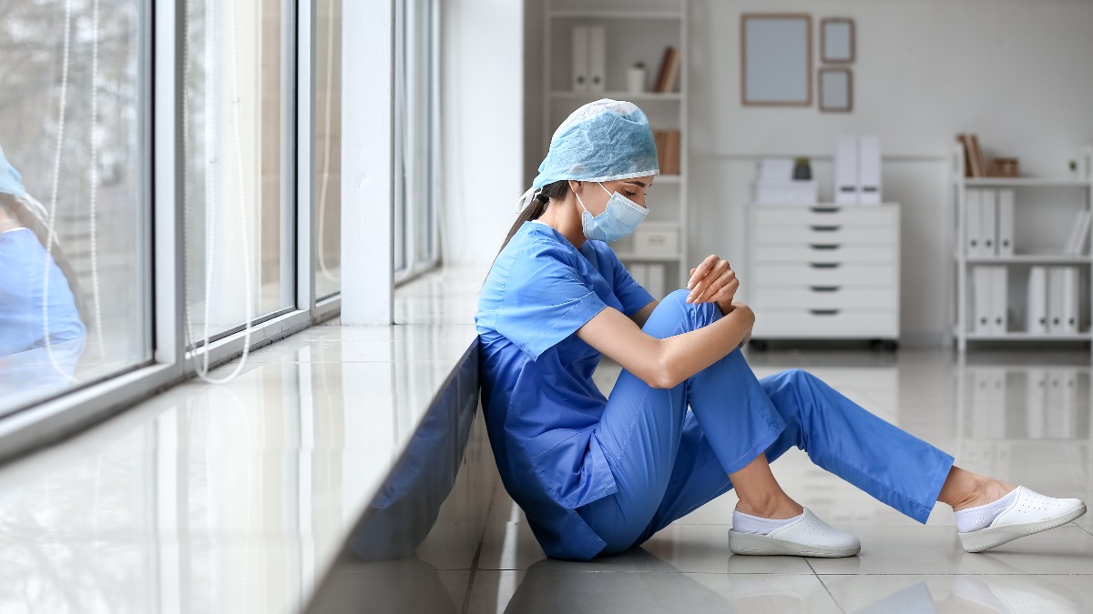 Sin enfermeras no hay salud: el éxodo invisible que desangra la sanidad española