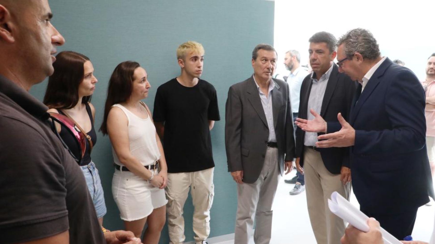 ¡Alivio para Benidorm! Mazón anuncia un nuevo centro de salud para 20.500 vecinos, desafiando la presión de Sánchez