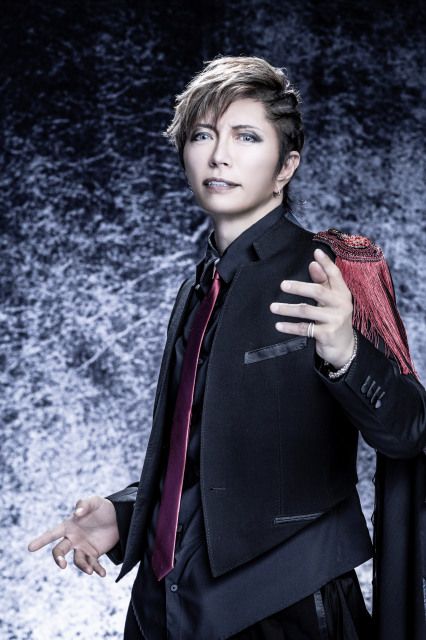 GACKTの驚異の“耳力”の秘密に迫る！『芸能人格付けチェック』で見せる超人的な聴覚の裏側とは？