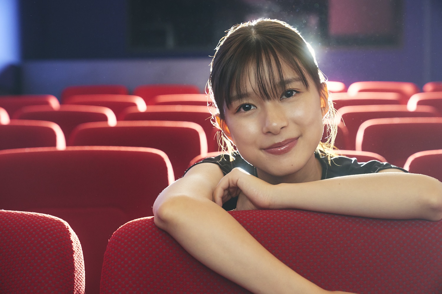 畳に映える！平成生まれの女性芸能人ランキング：浜辺美波さん、芳根京子さんに続き、まさかの1位は…？