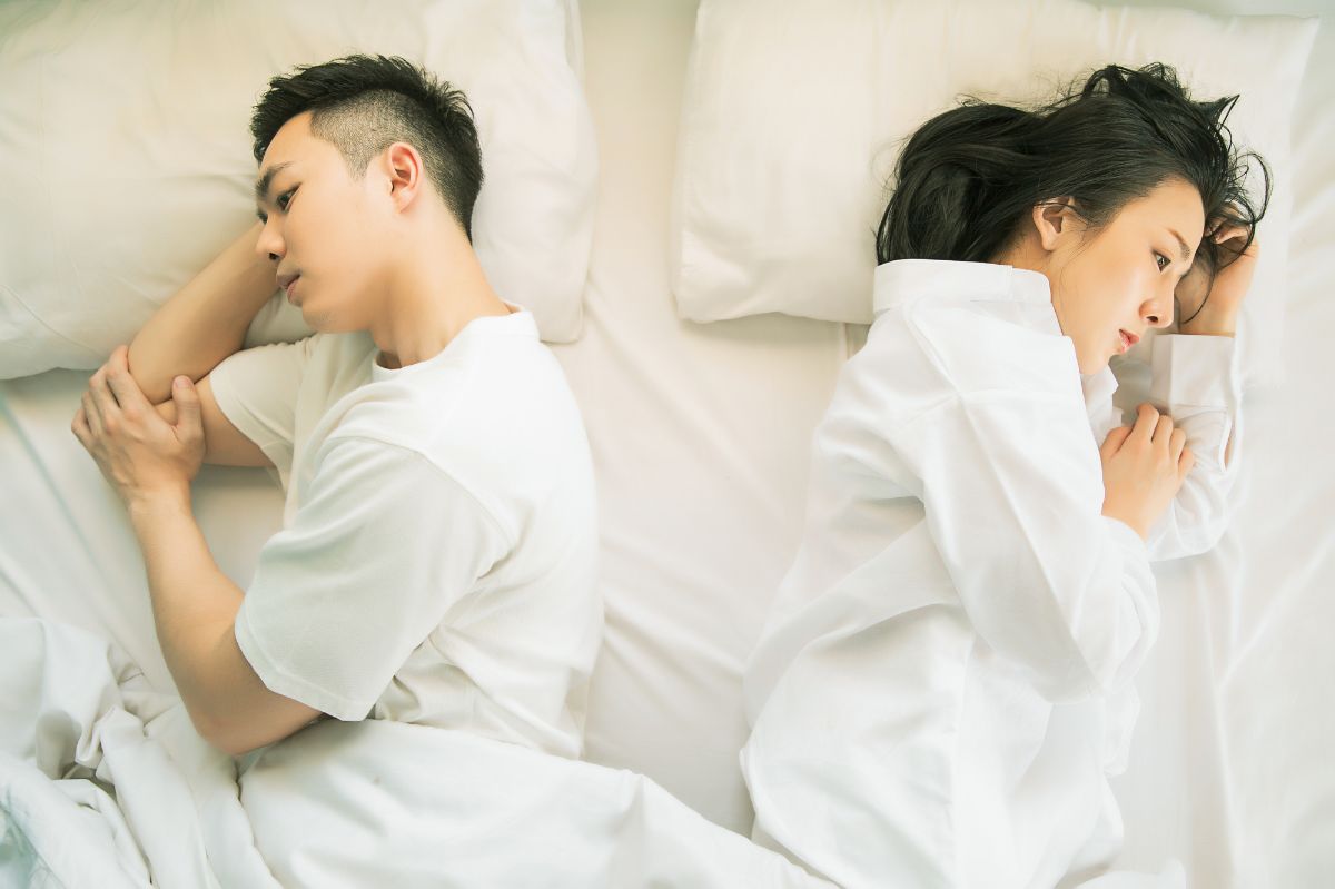 夫婦別寝室が6割近く！現代の夫婦関係に変化？同居生活のリアル調査結果