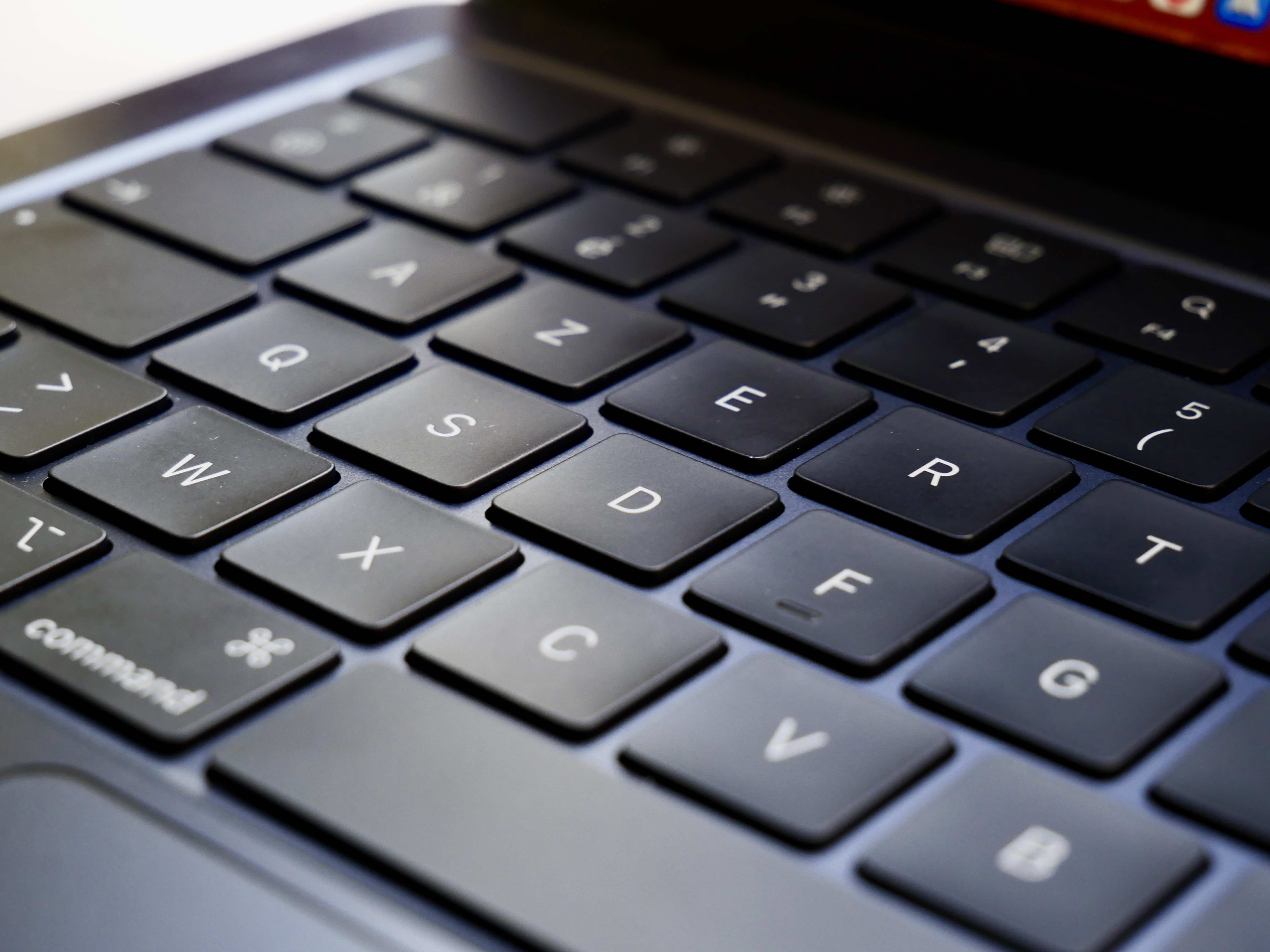 Apple prépare un clavier révolutionnaire pour les MacBook : touches Mini-LED personnalisables