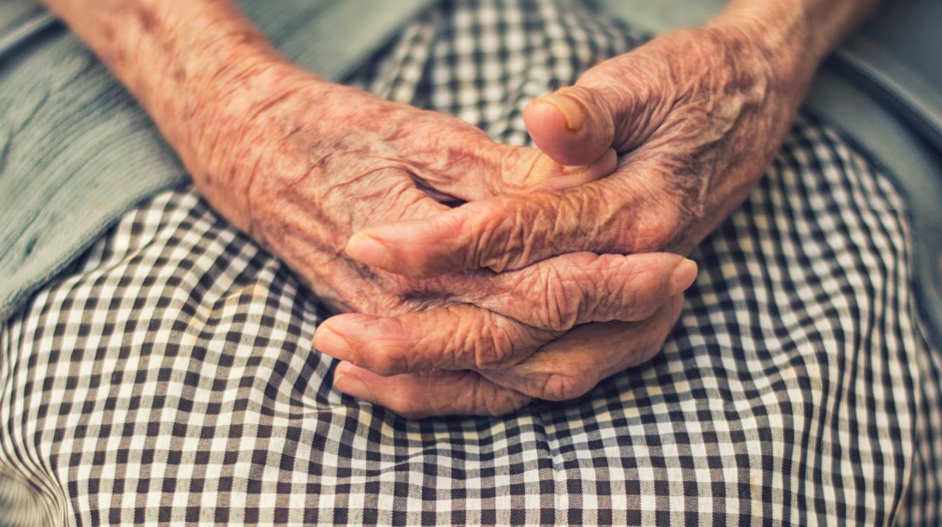Ученые обнаружили "гены молодости" у 117-летней долгожительницы