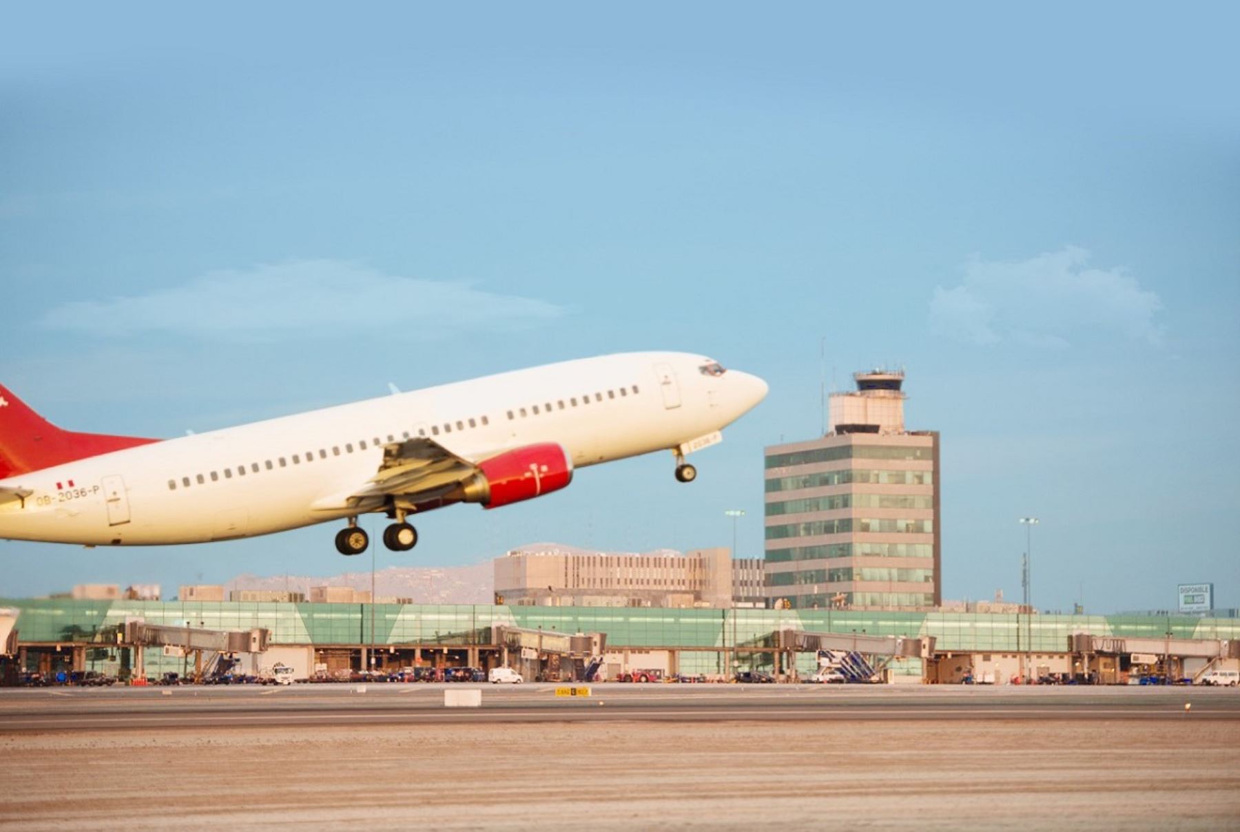 ¡Buenas Noticias para los Viajeros! Ahora Puedes Transferir o Endosar tus Boletos de Avión Gratis