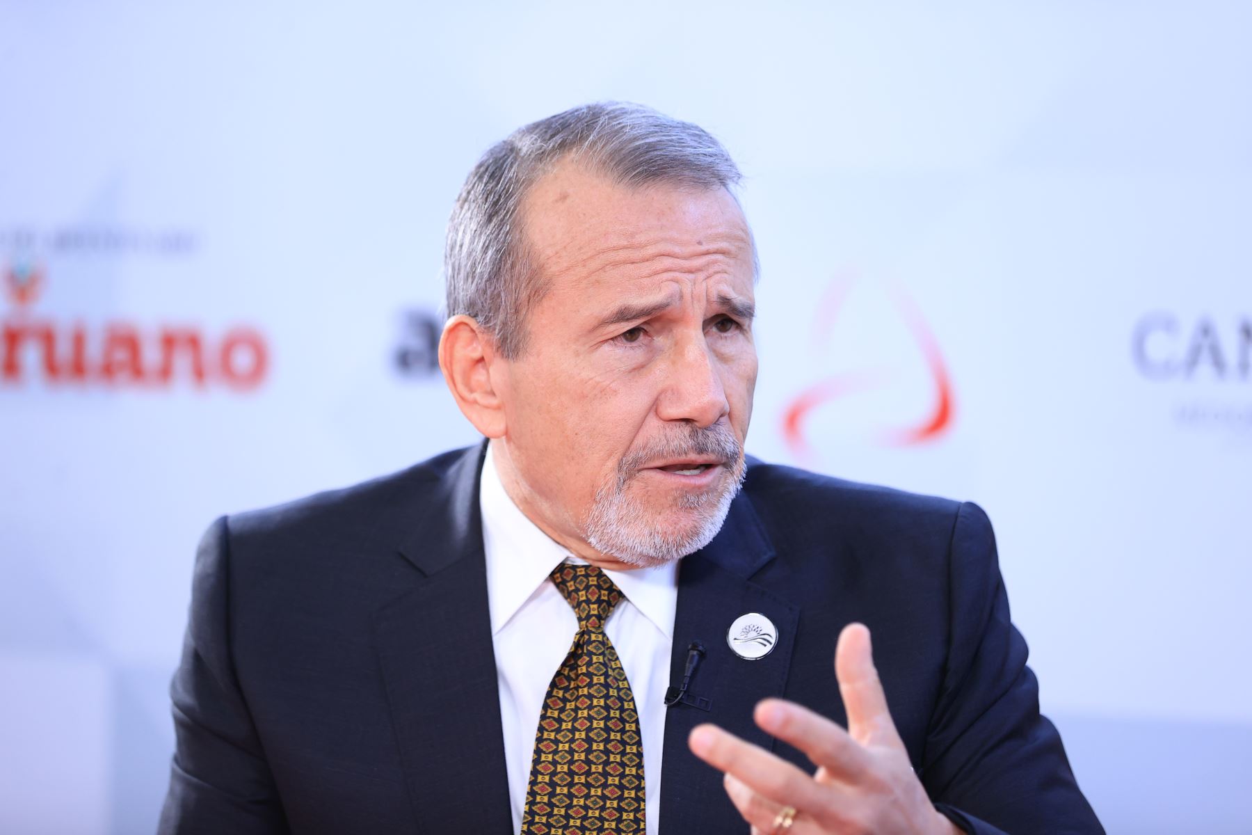 Perú solicita a EE.UU. suspender aranceles del 10% y negociar asuntos de interés mutuo