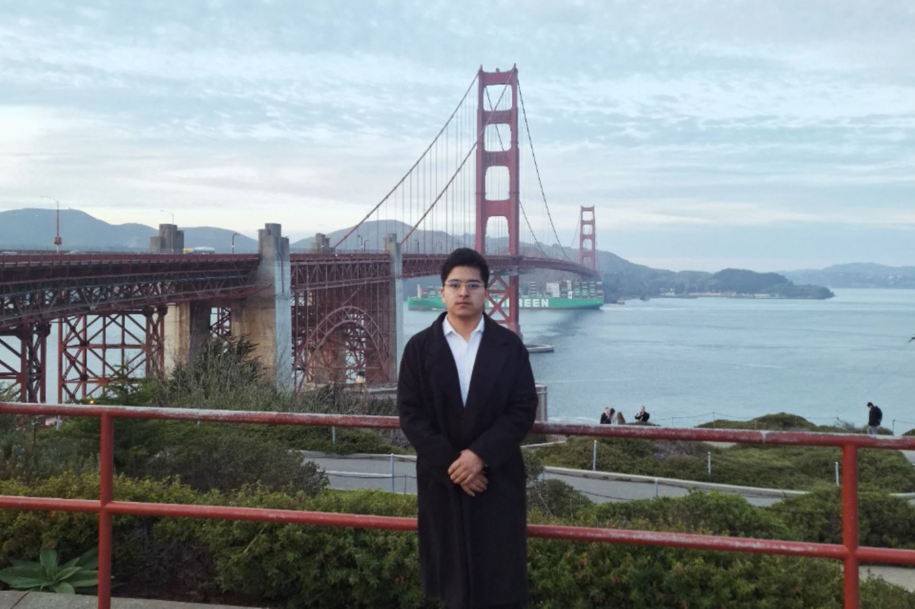 ¡Orgullo Peruano! Estudiante Peruano Reconocido como uno de los 10 Pensadores Más Innovadores del Mundo