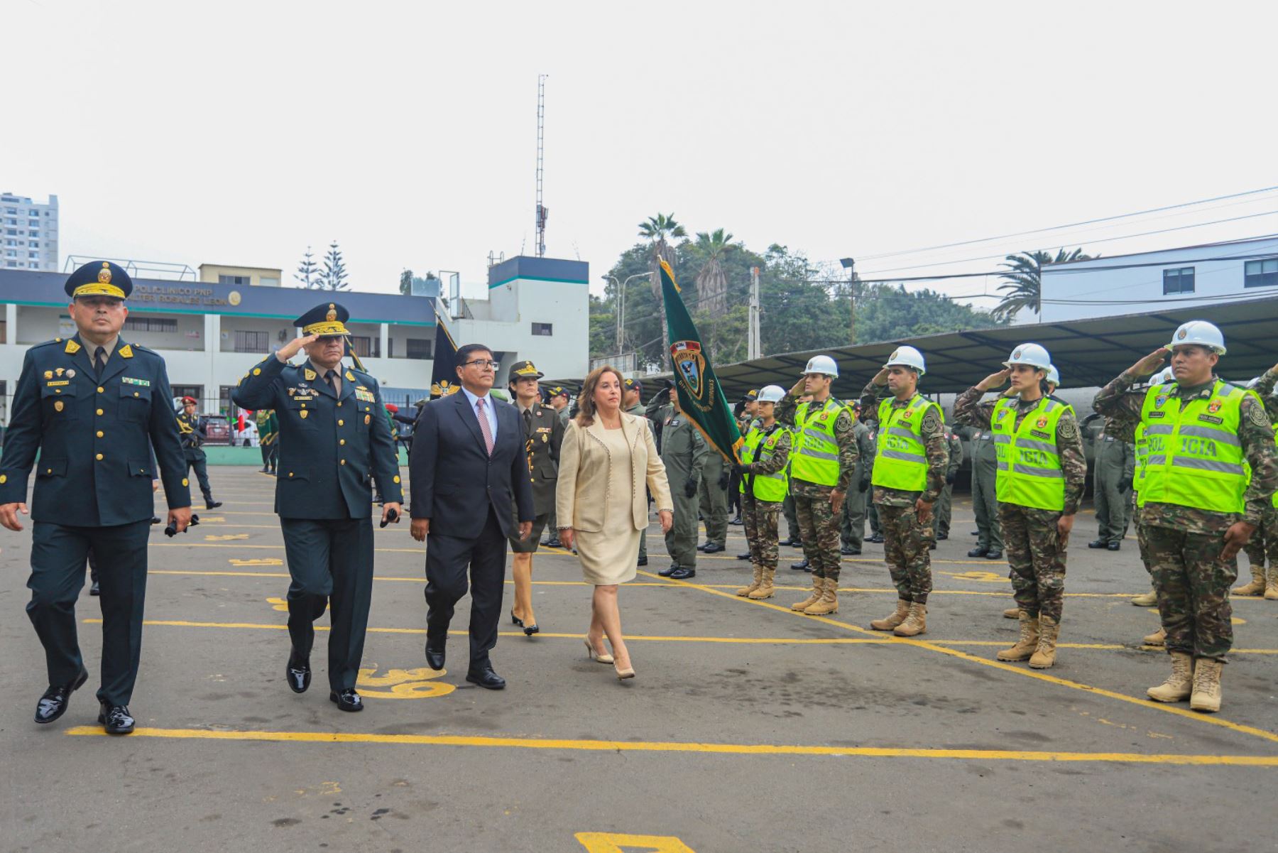 Perú: El Gobierno Refuerza la Lucha Contra el Narcotráfico con Inversión en la Policía Antidrogas