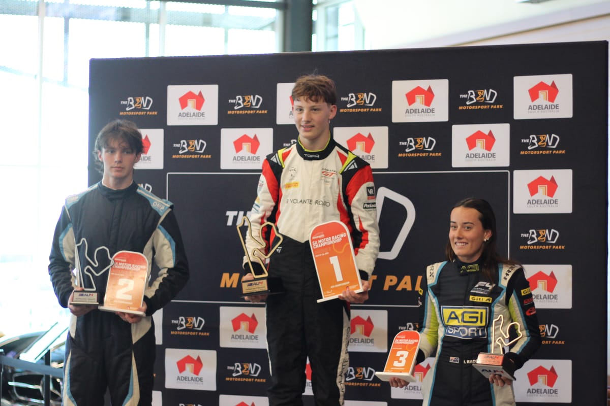 McNeill Dominates AU4 Season Opener at The Bend: A Weekend of Thrilling Races!