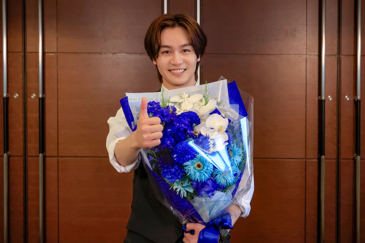 痛快！松田元太主演『人事の人見』ついにクランクアップ！鈴木保奈美さんとの共演秘話も明らかに
