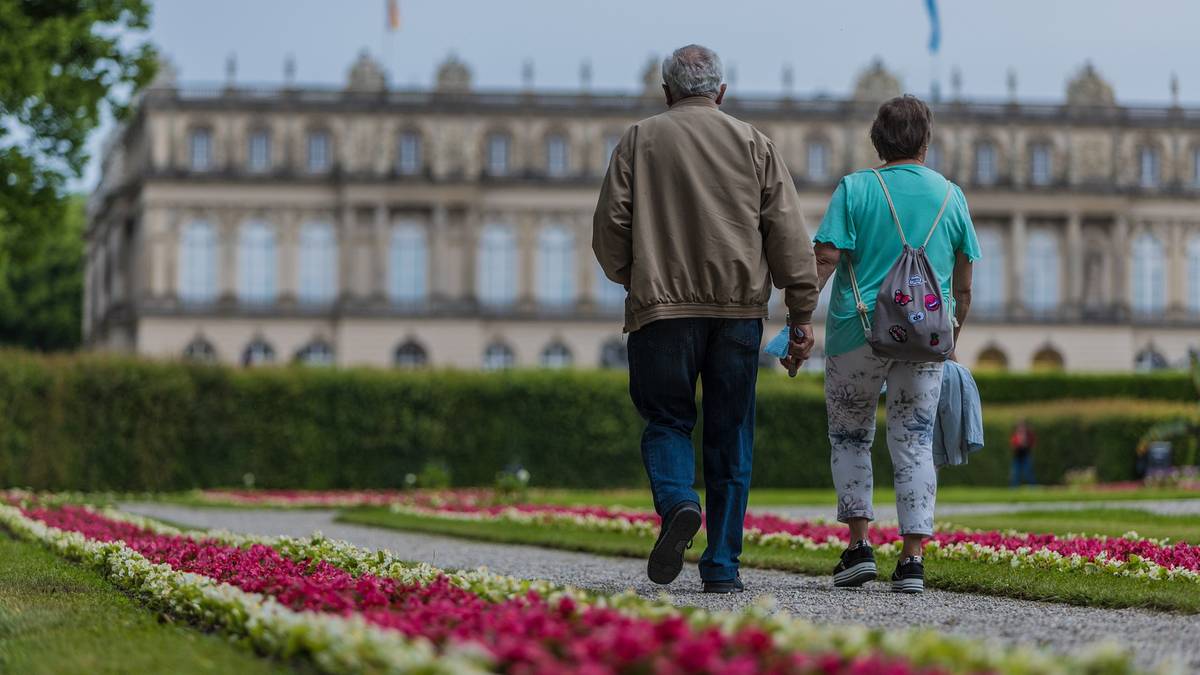 Jak żyć dłużej i wyglądać młodziej? Seniorzy z tymi nawykami są zdrowsi!