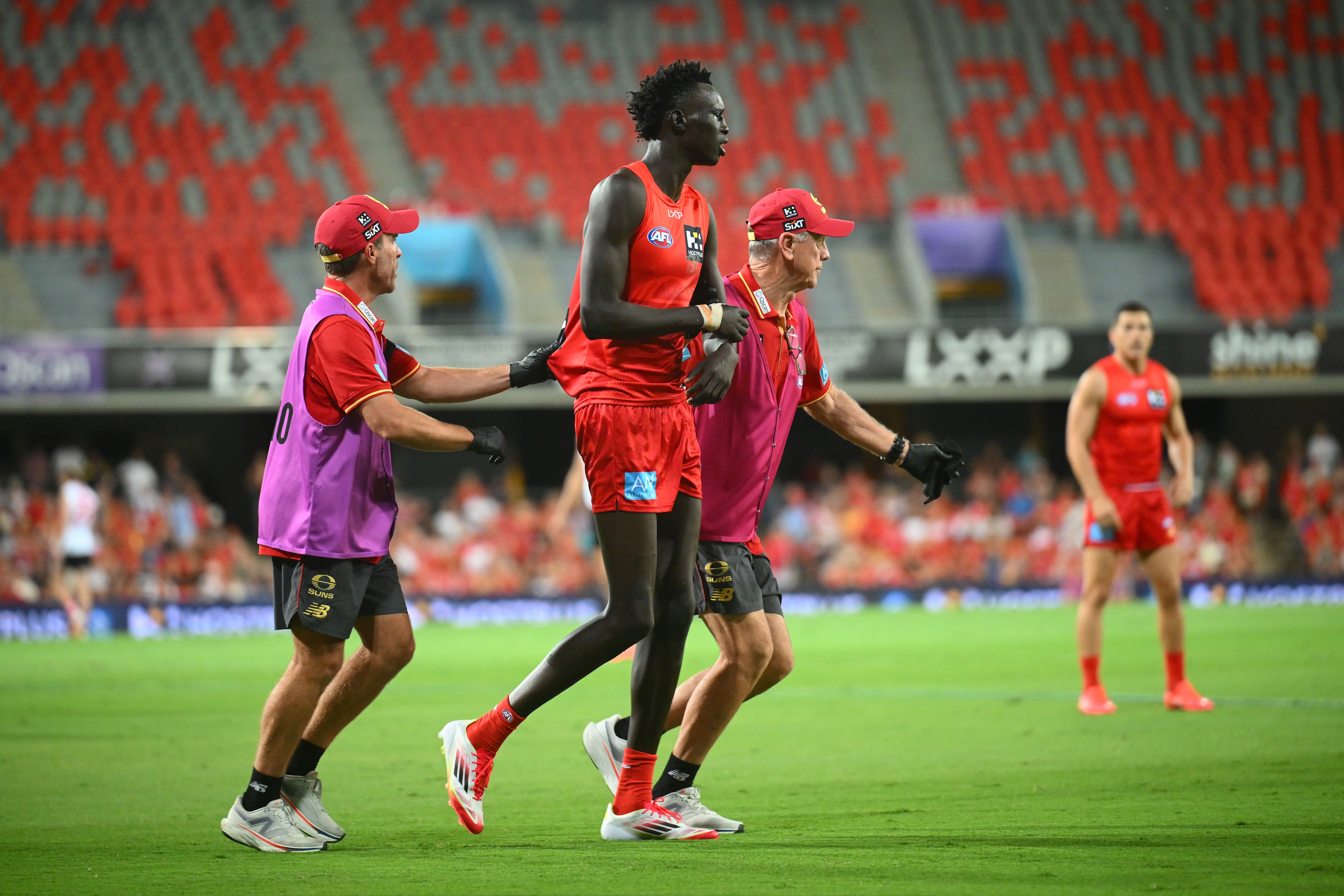 Suns trio face fitness test, scans reveal PCL injury for veteran