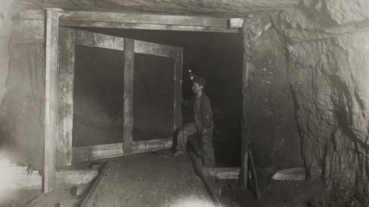 28 de Abril: O Dia Mundial da Segurança e Saúde no Trabalho - Uma Data que Mudou a História