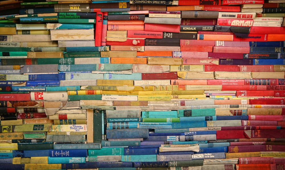 Club del libro delle celebrità: da Dua Lipa a Oprah, gli 8 libri preferiti dai vip da leggere a marzo 2025