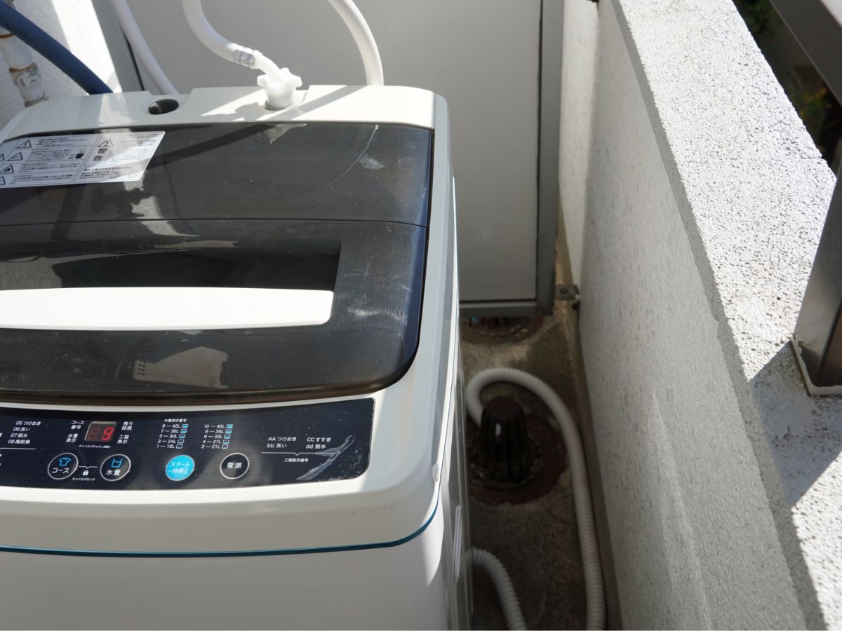 ベランダに洗濯機を置くべきではありません!