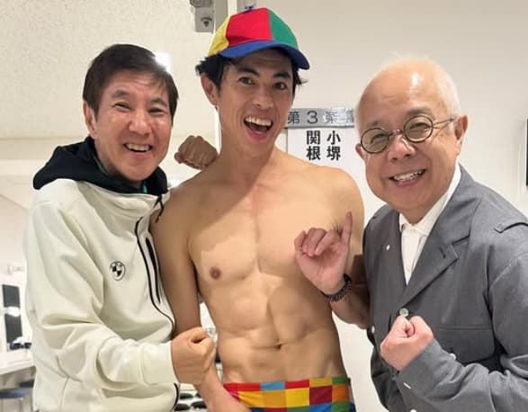 新潟笑いフェスで伝説再燃！小島よしおと小堺一機・関根勤、爆笑共演にファン熱狂！
