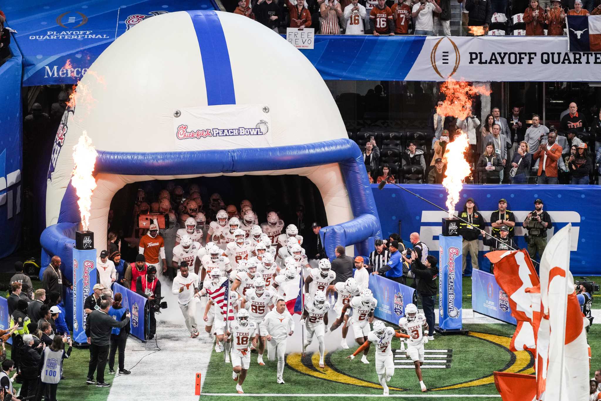 Texas vs Ohio State CFP Semifinal: 8 Ways to Watch on ESPN Properties