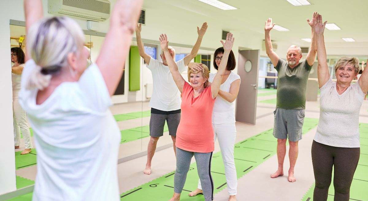 ¡Adiós Dolores de Rodillas! El Ejercicio Ideal para Mayores de 60 Años (Fácil y Efectivo)