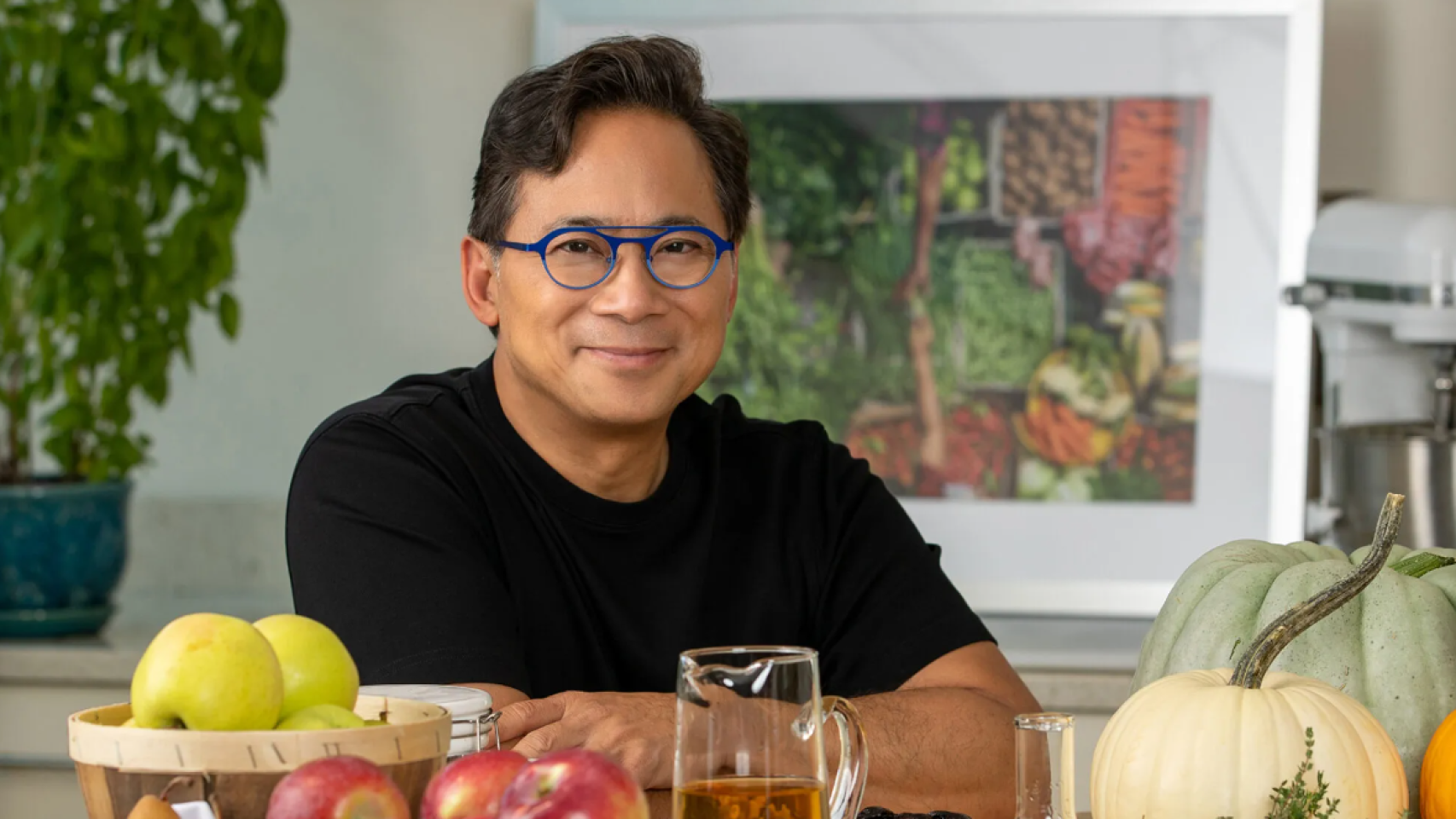 William Li, cardiólogo, avisa a España: "Las personas con más de 100 años incluyen estos cuatro alimentos en su dieta"