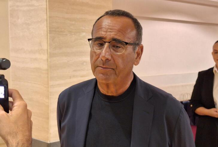 Sanremo 2025: Carlo Conti promette una festa per tutti i gusti! Ecco la sua strategia vincente